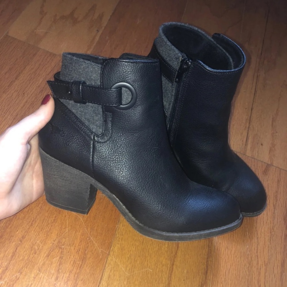 Rocket dog boots